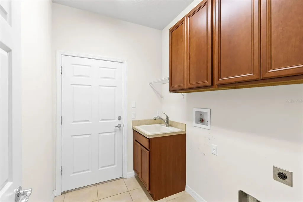30139 Hackney Loop Mount Dora FL 32757