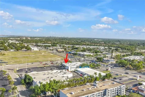 1960 Stickney Point Road Sarasota FL 34231