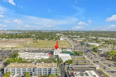1960 Stickney Point Road Sarasota FL 34231