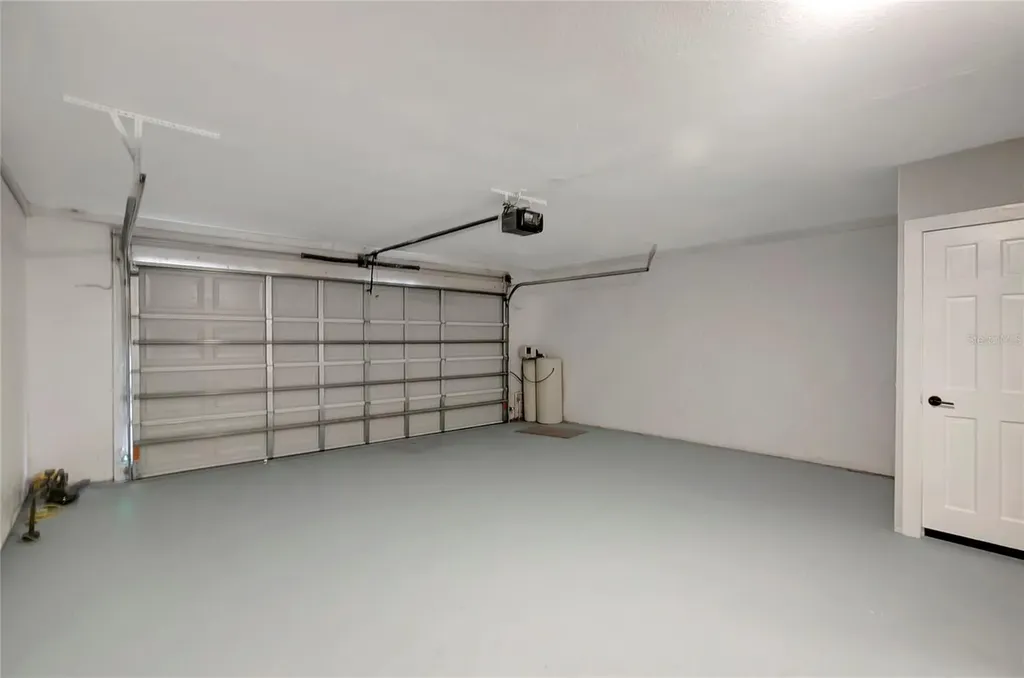 16133 Ravendale Drive Tampa FL 33618
