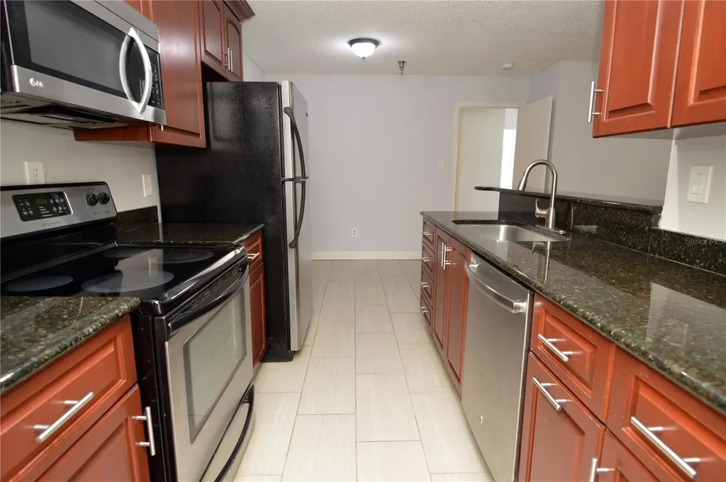 10265 Gandy Boulevard N St Petersburg FL 33702