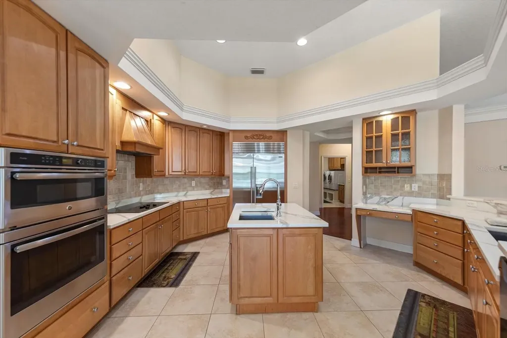 280 Belleview Boulevard Belleair FL 33756