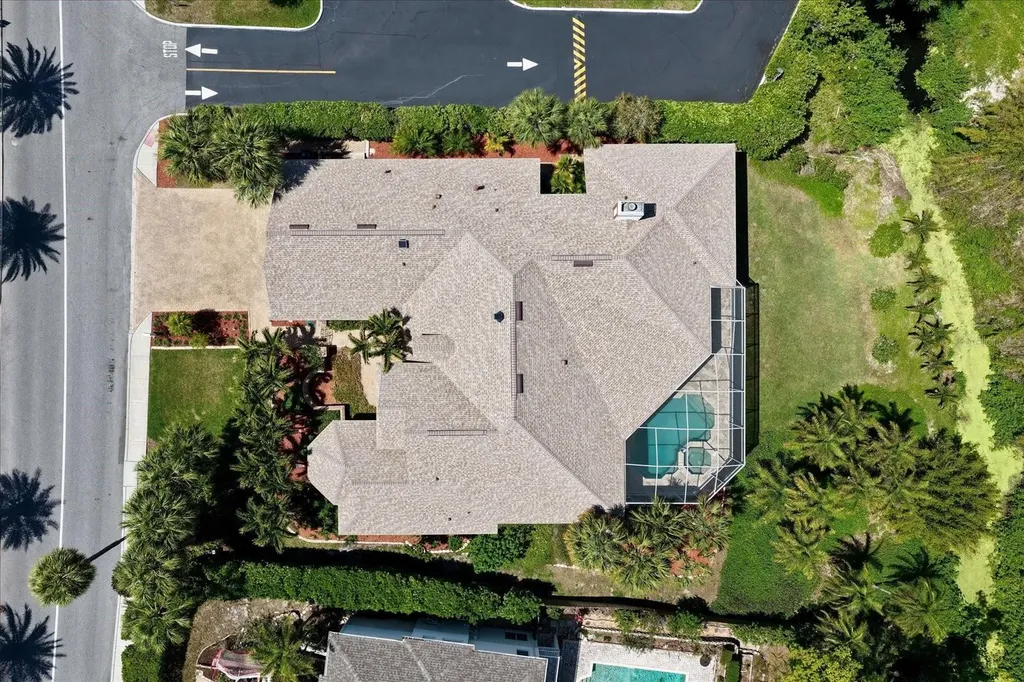 280 Belleview Boulevard Belleair FL 33756