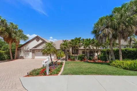 280 Belleview Boulevard Belleair FL 33756