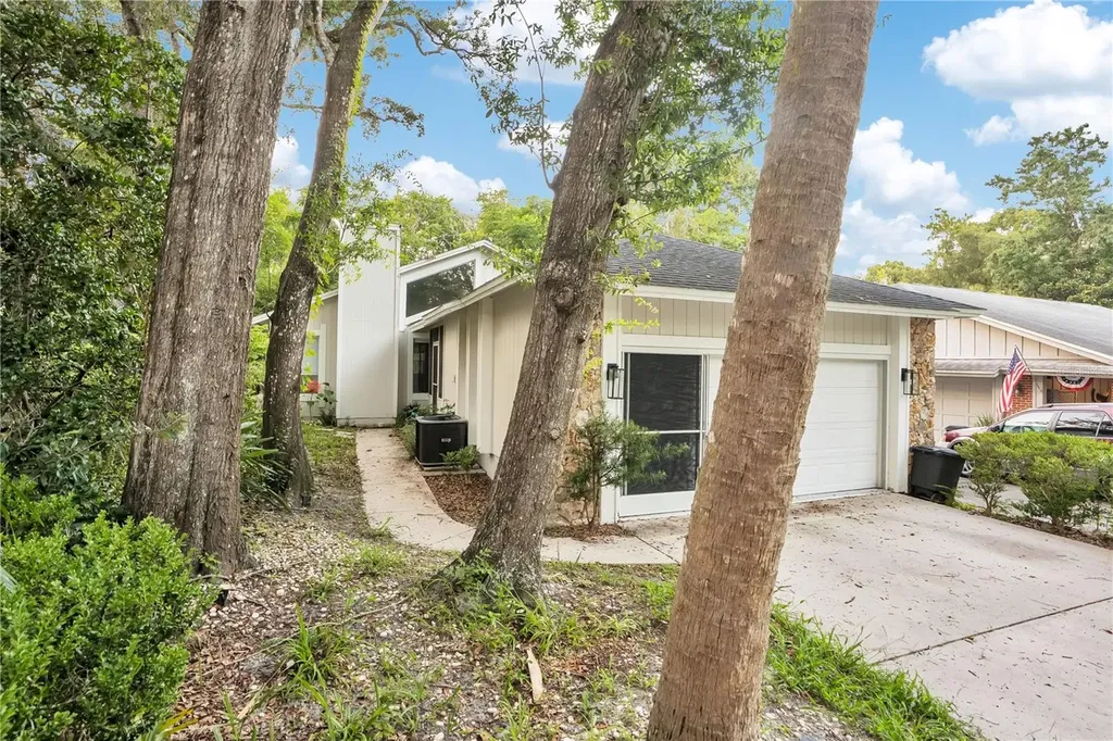 16 Raintree Court Ormond Beach FL 32174