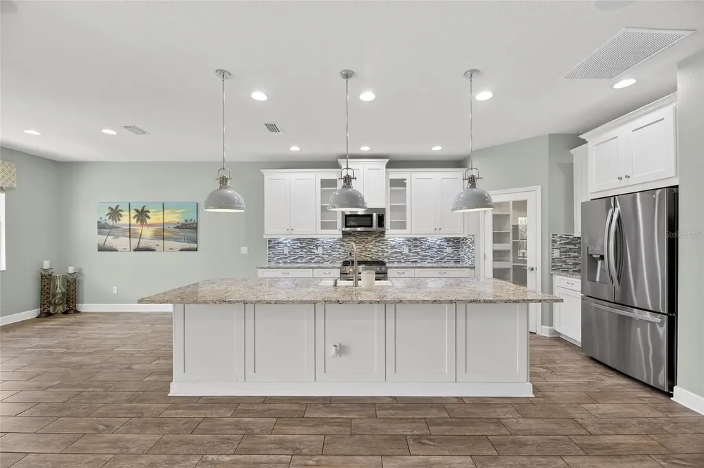 5130 Admiral Pointe Drive Apollo Beach FL 33572