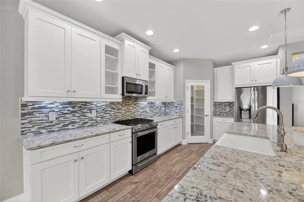 5130 Admiral Pointe Drive Apollo Beach FL 33572