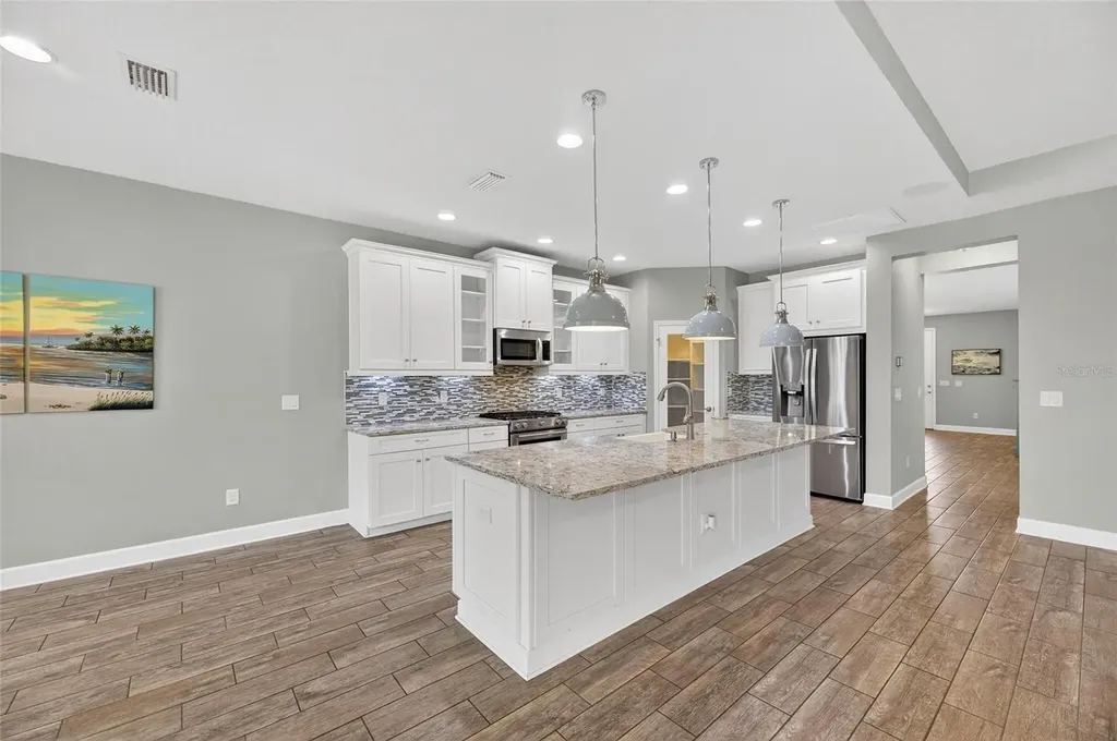 5130 Admiral Pointe Drive Apollo Beach FL 33572