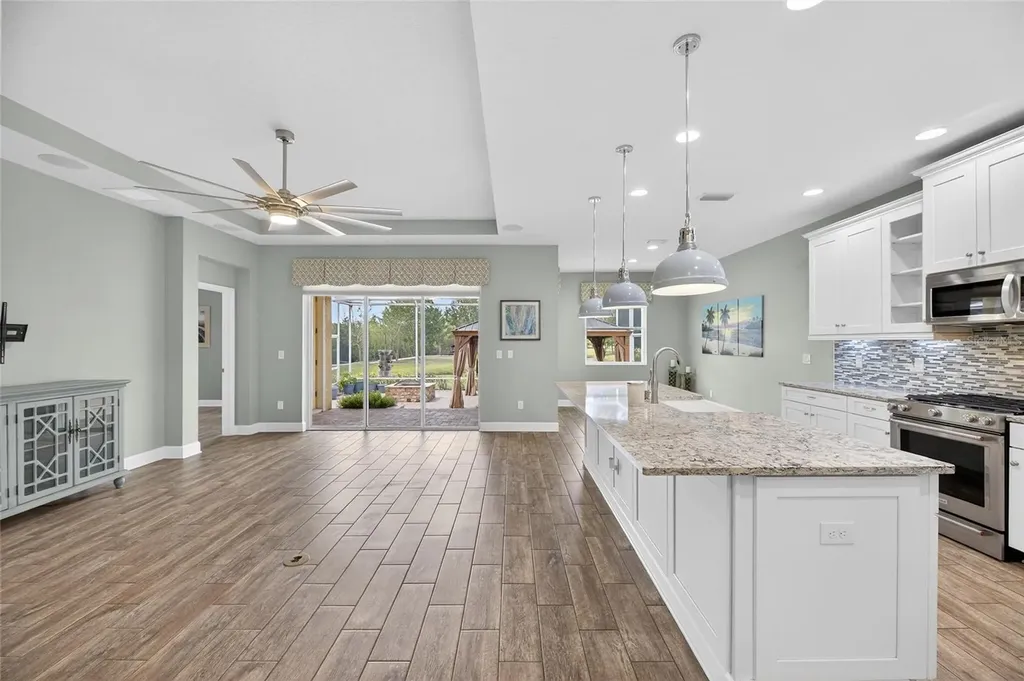 5130 Admiral Pointe Drive Apollo Beach FL 33572