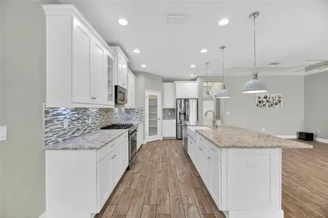 5130 Admiral Pointe Drive Apollo Beach FL 33572