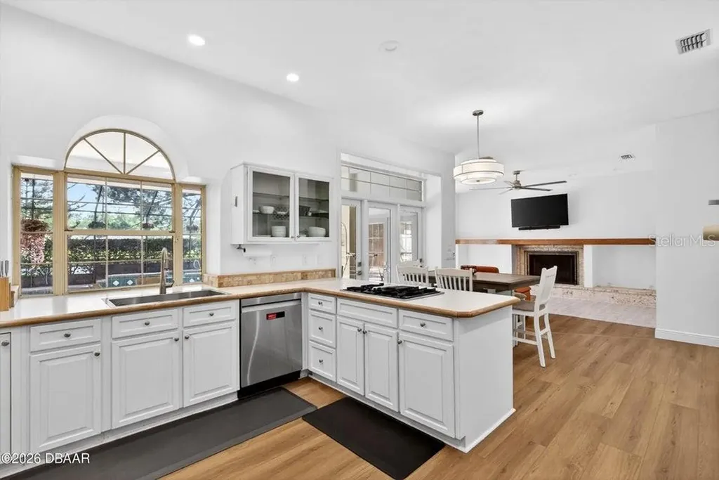 21 Forestview Way Ormond Beach FL 32174