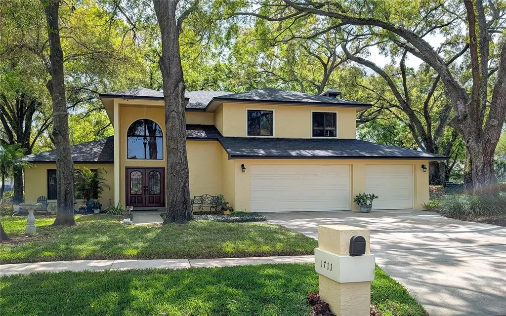 1711 Magdalene Manor Drive Tampa FL 33613