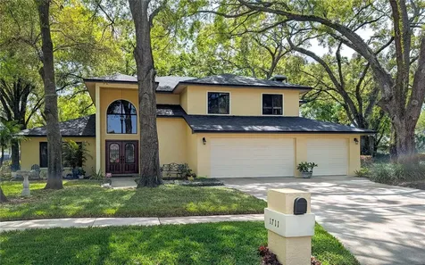 1711 Magdalene Manor Drive Tampa FL 33613