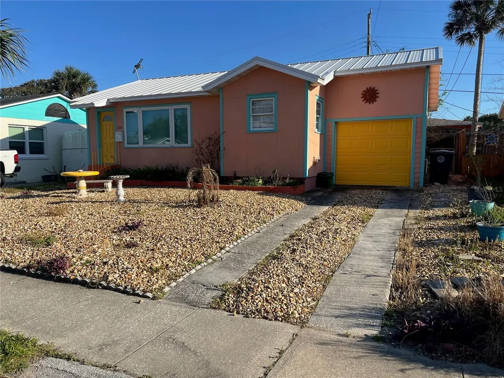 328 Sears Avenue Daytona Beach FL 32118