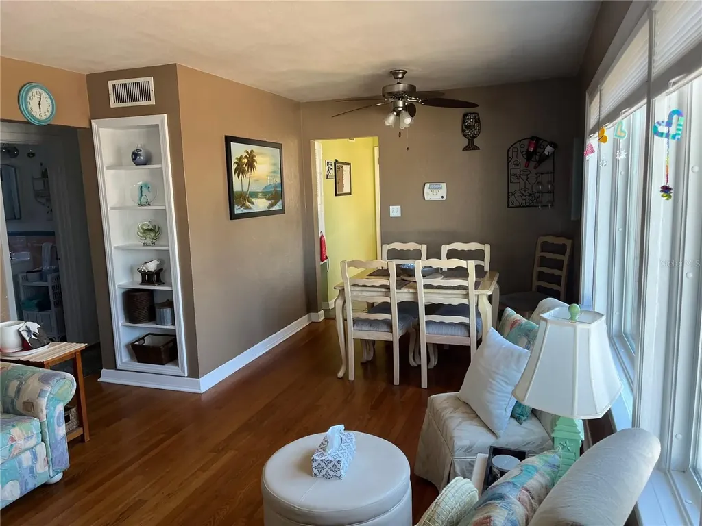 328 Sears Avenue Daytona Beach FL 32118