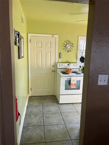 328 Sears Avenue Daytona Beach FL 32118