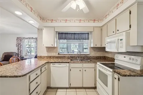 12 Sun Air Boulevard E Haines City FL 33844