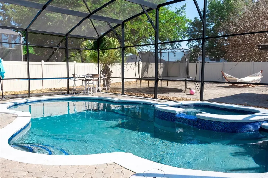 4207 Flora Vista Drive Orlando FL 32837