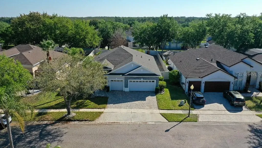 4207 Flora Vista Drive Orlando FL 32837