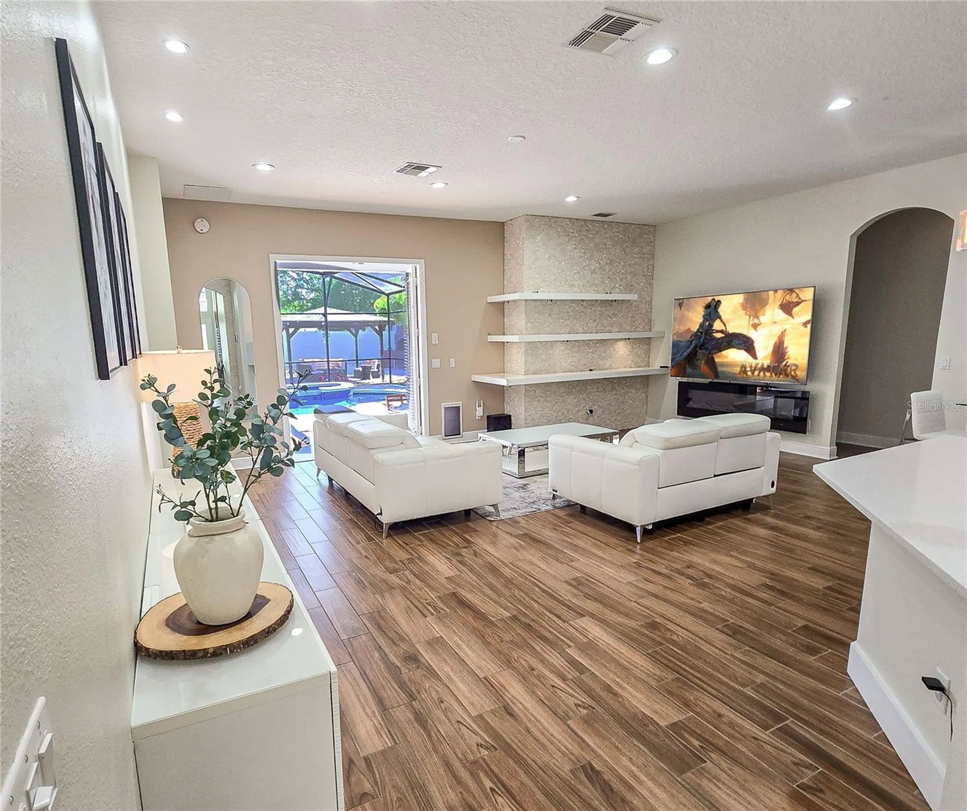 4207 Flora Vista Drive Orlando FL 32837
