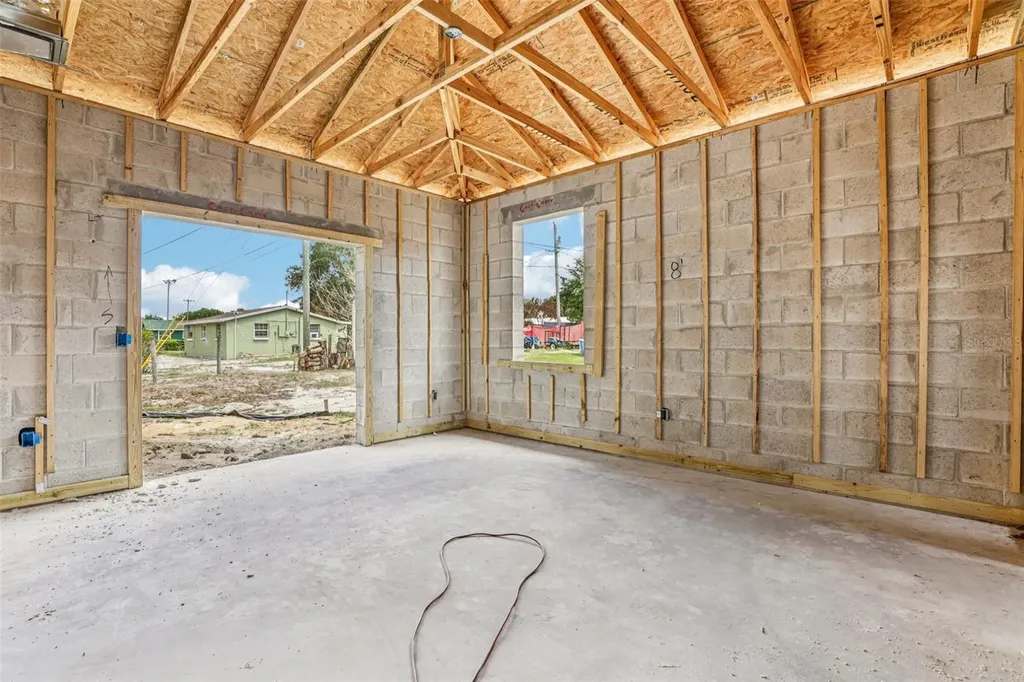 222 Florida Avenue Dundee FL 33838