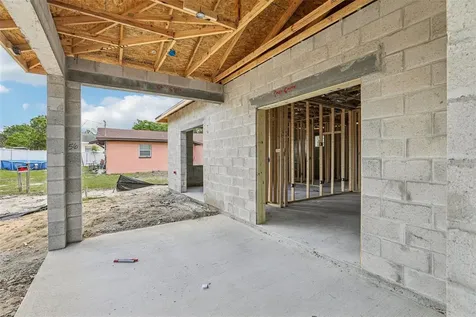 222 Florida Avenue Dundee FL 33838