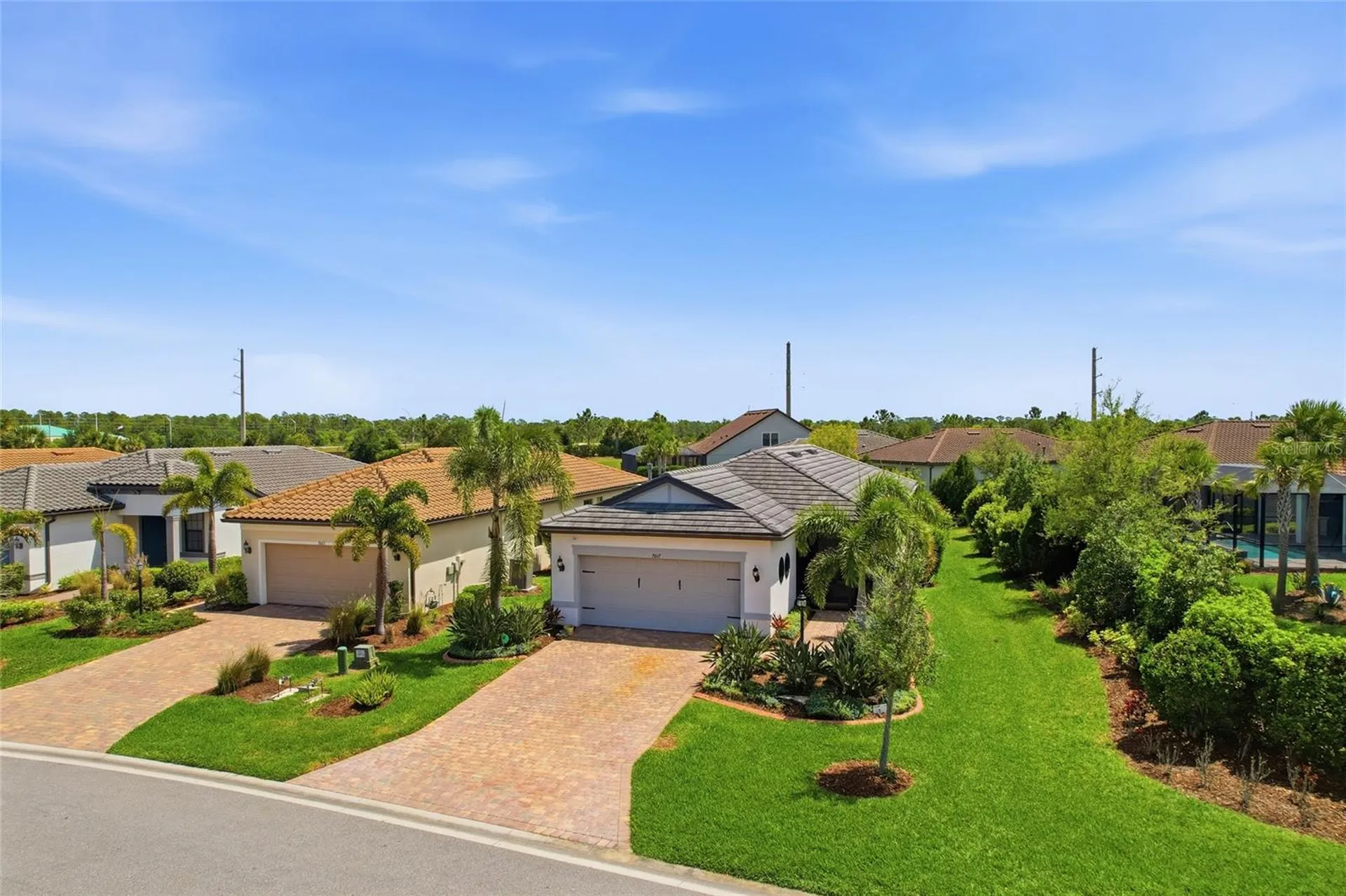 7017 Hanover Court Bradenton FL 34202