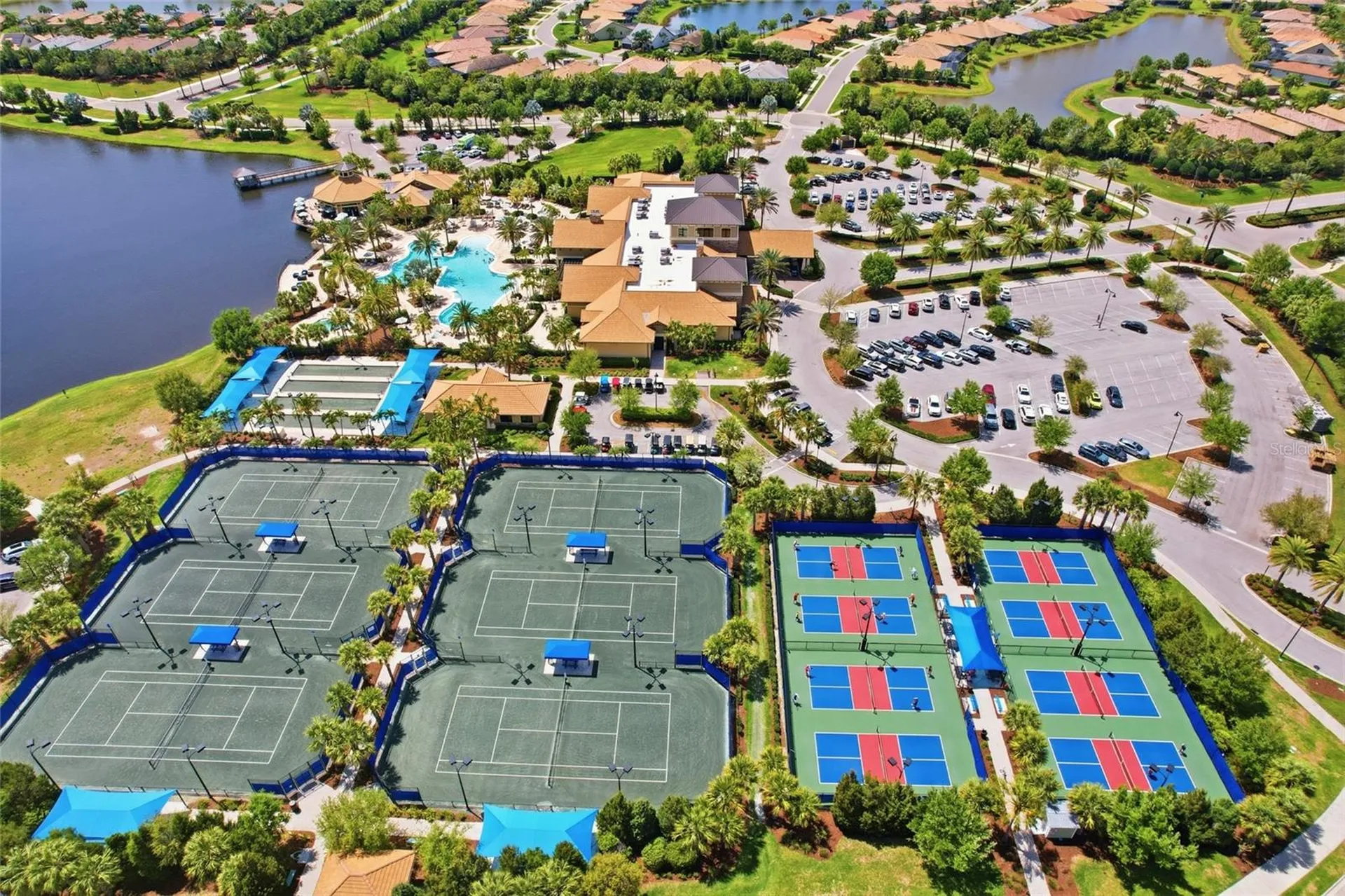7017 Hanover Court Bradenton FL 34202