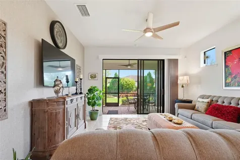 7017 Hanover Court Bradenton FL 34202