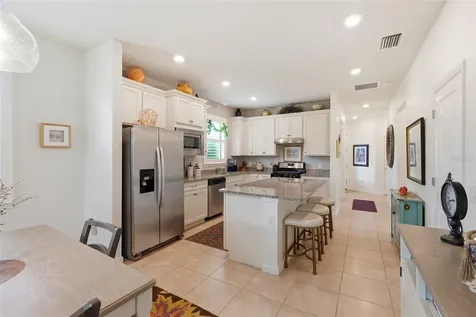 7017 Hanover Court Bradenton FL 34202