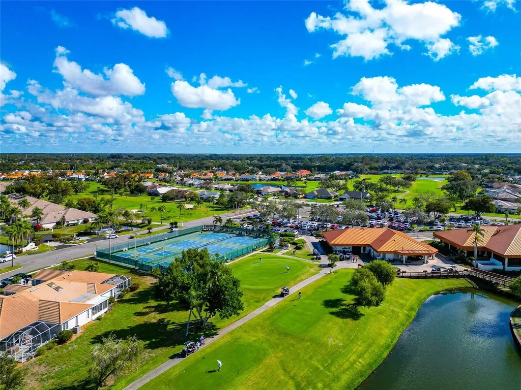 4206 Caddie Drive E Bradenton FL 34203