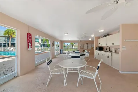 4206 Caddie Drive E Bradenton FL 34203