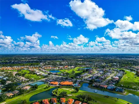4206 Caddie Drive E Bradenton FL 34203
