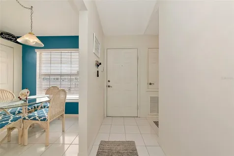 4206 Caddie Drive E Bradenton FL 34203