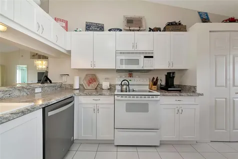 4206 Caddie Drive E Bradenton FL 34203