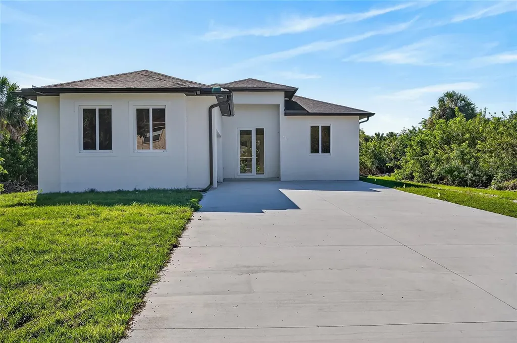 511 Sweetwater Drive Rotonda West FL 33947