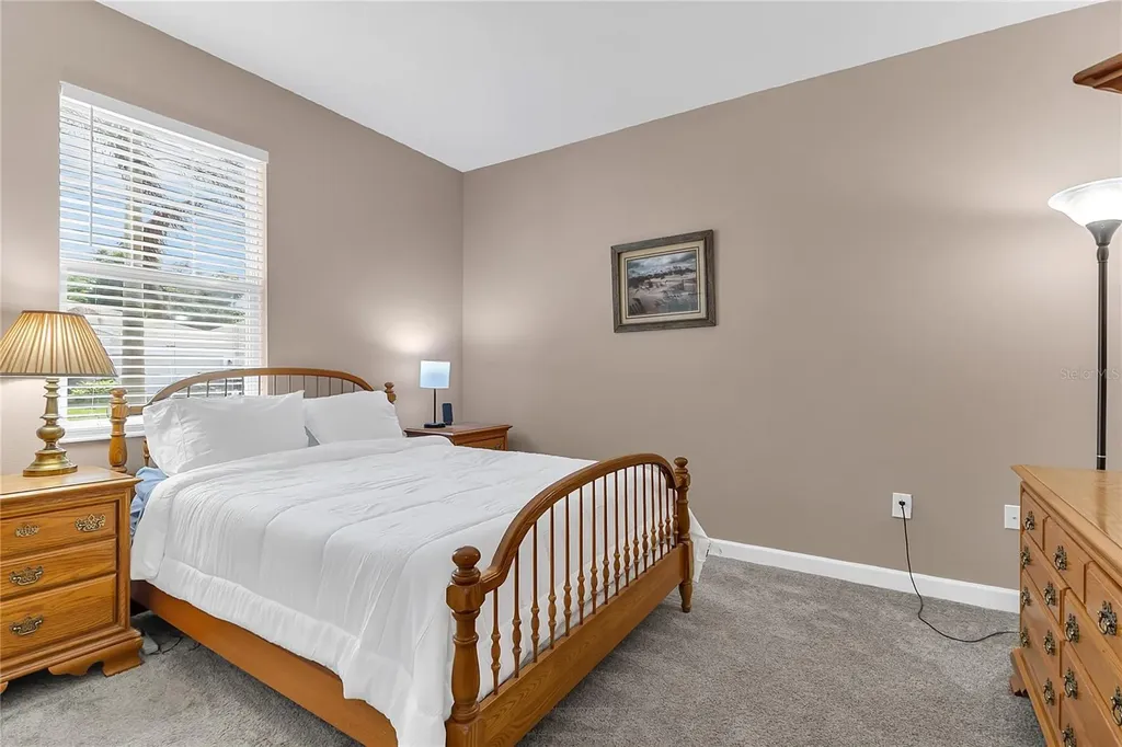 1807 Good Neighbor Loop Kissimmee FL 34744