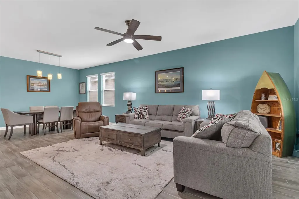 1807 Good Neighbor Loop Kissimmee FL 34744