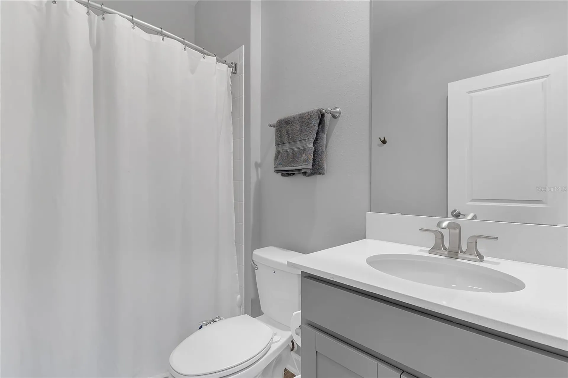 1807 Good Neighbor Loop Kissimmee FL 34744