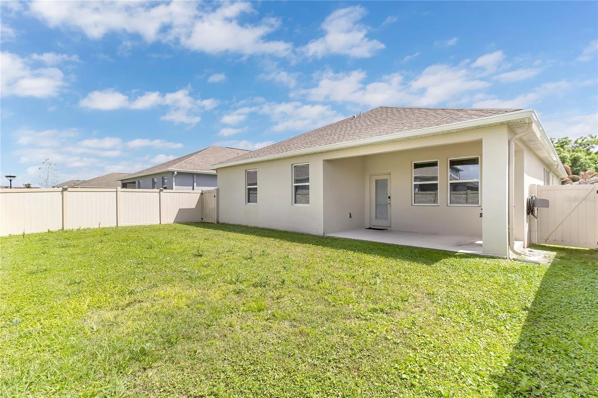 1807 Good Neighbor Loop Kissimmee FL 34744