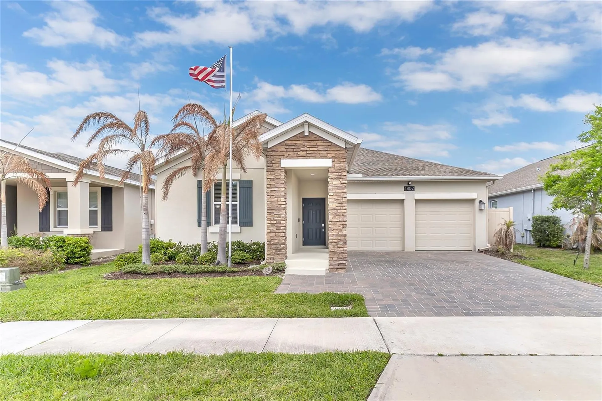 1807 Good Neighbor Loop Kissimmee FL 34744