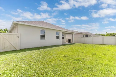 1807 Good Neighbor Loop Kissimmee FL 34744