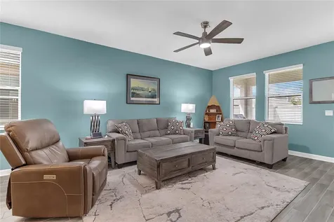 1807 Good Neighbor Loop Kissimmee FL 34744