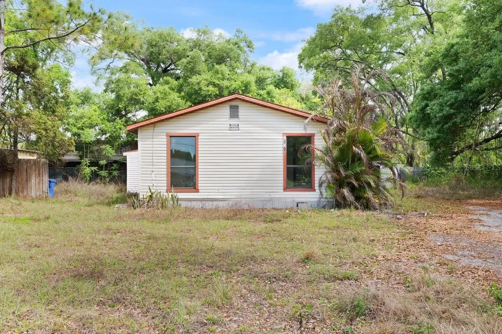 6808 New York Drive Tampa FL 33619