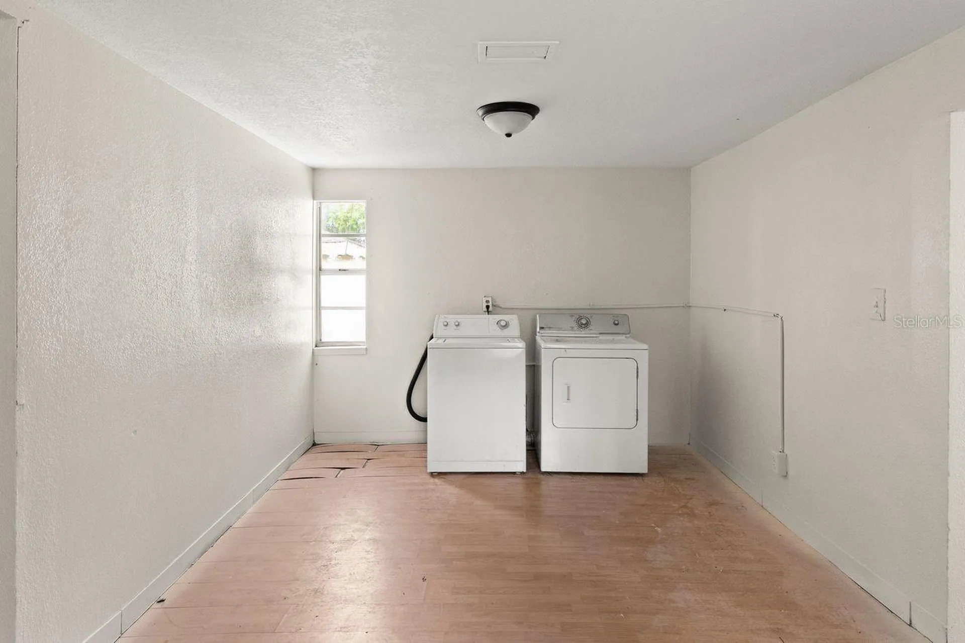 6808 New York Drive Tampa FL 33619