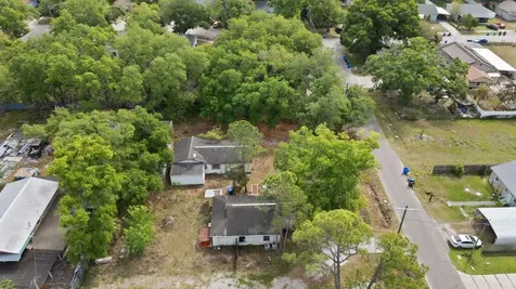 6808 New York Drive Tampa FL 33619