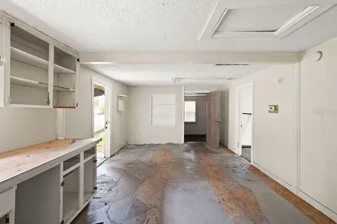 6808 New York Drive Tampa FL 33619