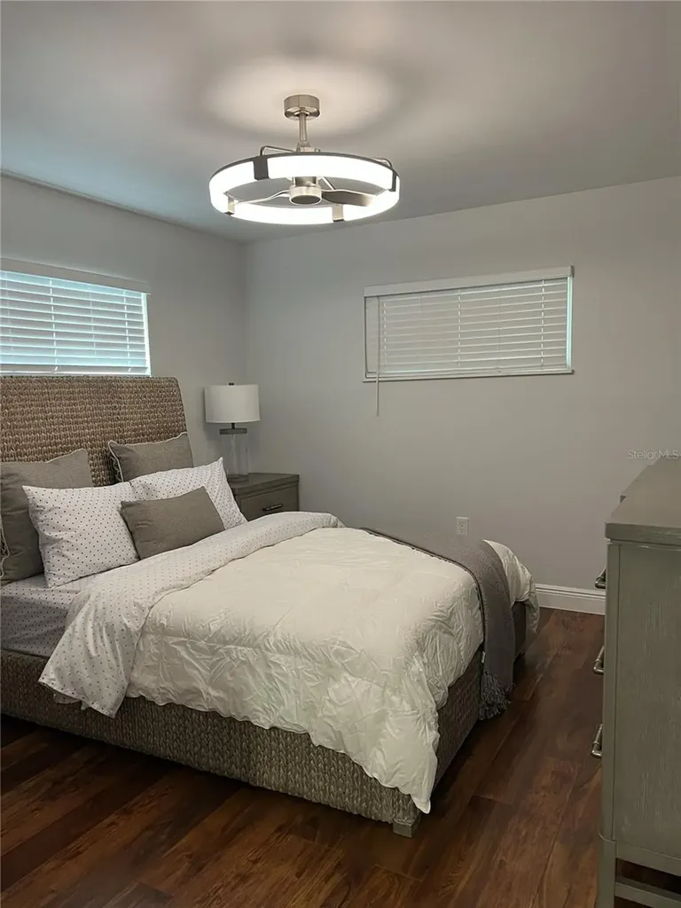 1742 8th Street Sarasota FL 34236