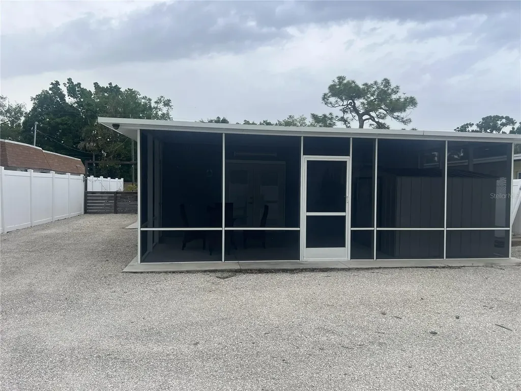 1742 8th Street Sarasota FL 34236