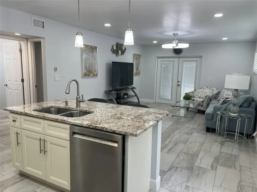 1742 8th Street Sarasota FL 34236